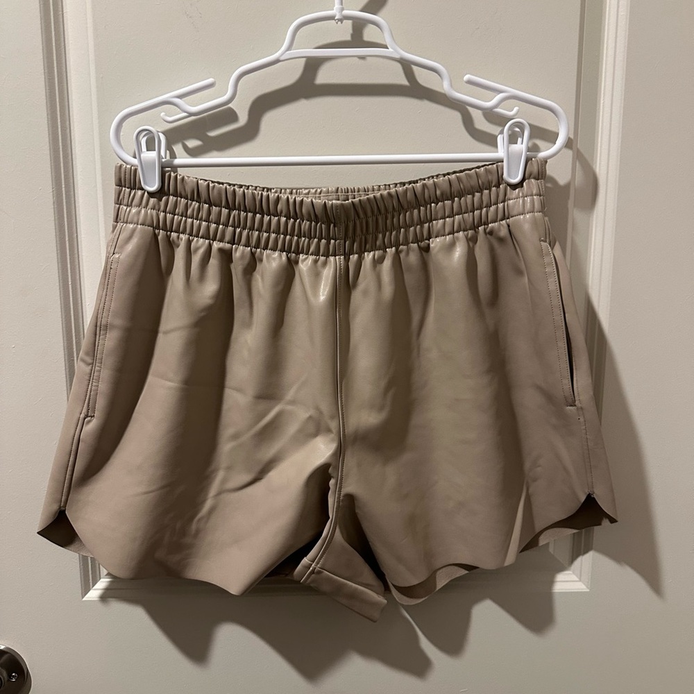 Abercrombie & Fitch Vegan Leather Dolphin Hem Short
